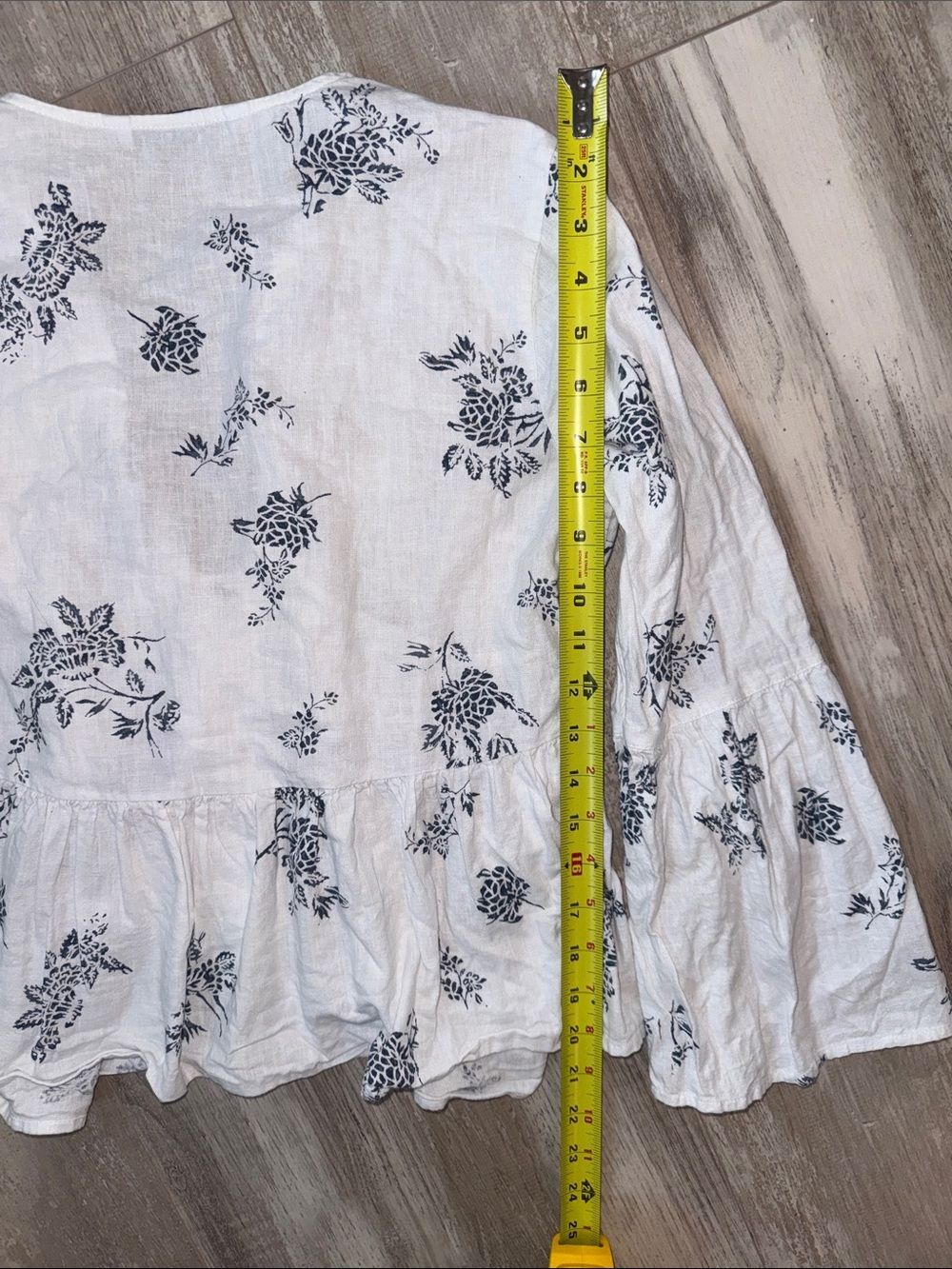 Zara White Black Floral Peplum Blouse Bell Sleeve Button Front Top Womens M - Picture 7 of 7